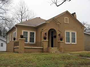 219 S Poplar St, Dexter, MO 63841