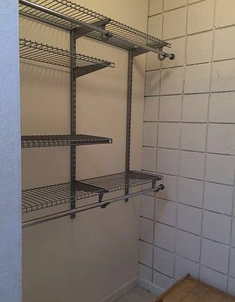5th image of 3433 Benton St