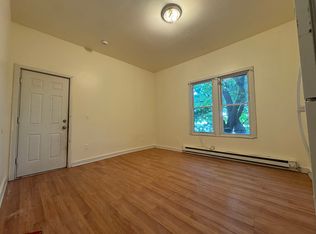 17 Burton St #1C, Waterbury, CT 06704