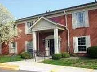 7450 Lions Head Dr #5, Indianapolis, IN