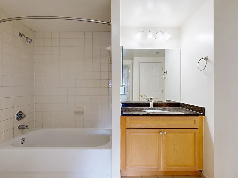 Andover House — Photo 40