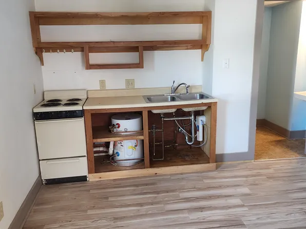 28 Mill St #3A, Hardwick, VT 05843