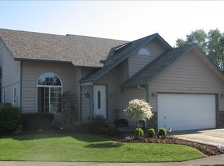 727 N 71st St, Springfield, OR 97478