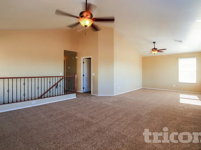 29250 W Weldon Ave — Photo 7