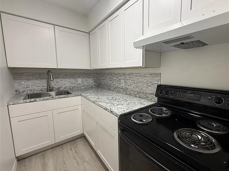 8534 Channelview Cir #8534 — Photo 5