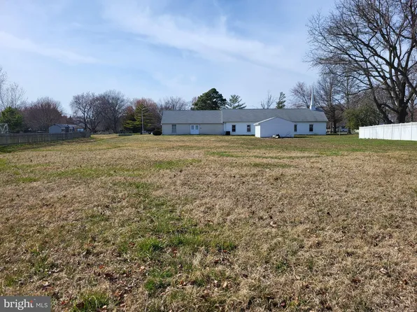 Cox Neck Rd, Chester, MD 21619