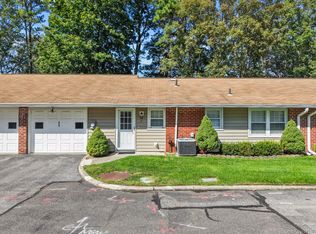 46 Trent Ct UNIT C, Ridge, NY 11961