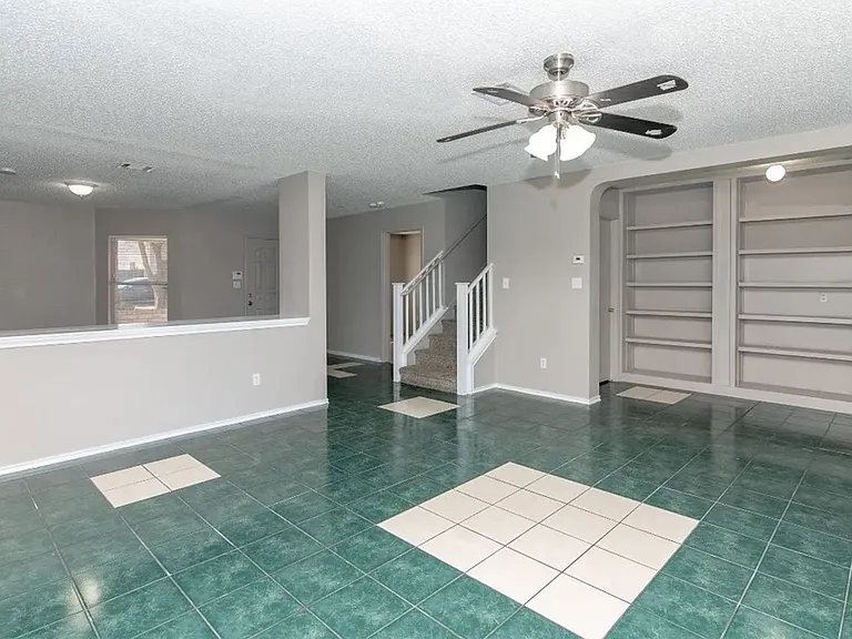 12931 Heyerdahl Dr — Photo 16