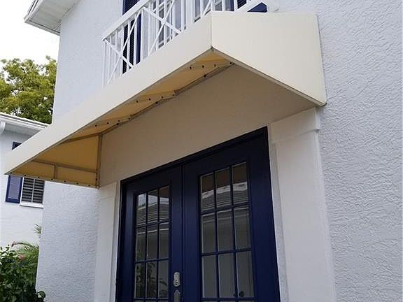 3rd image of 7096 Barrington Cir #7-202