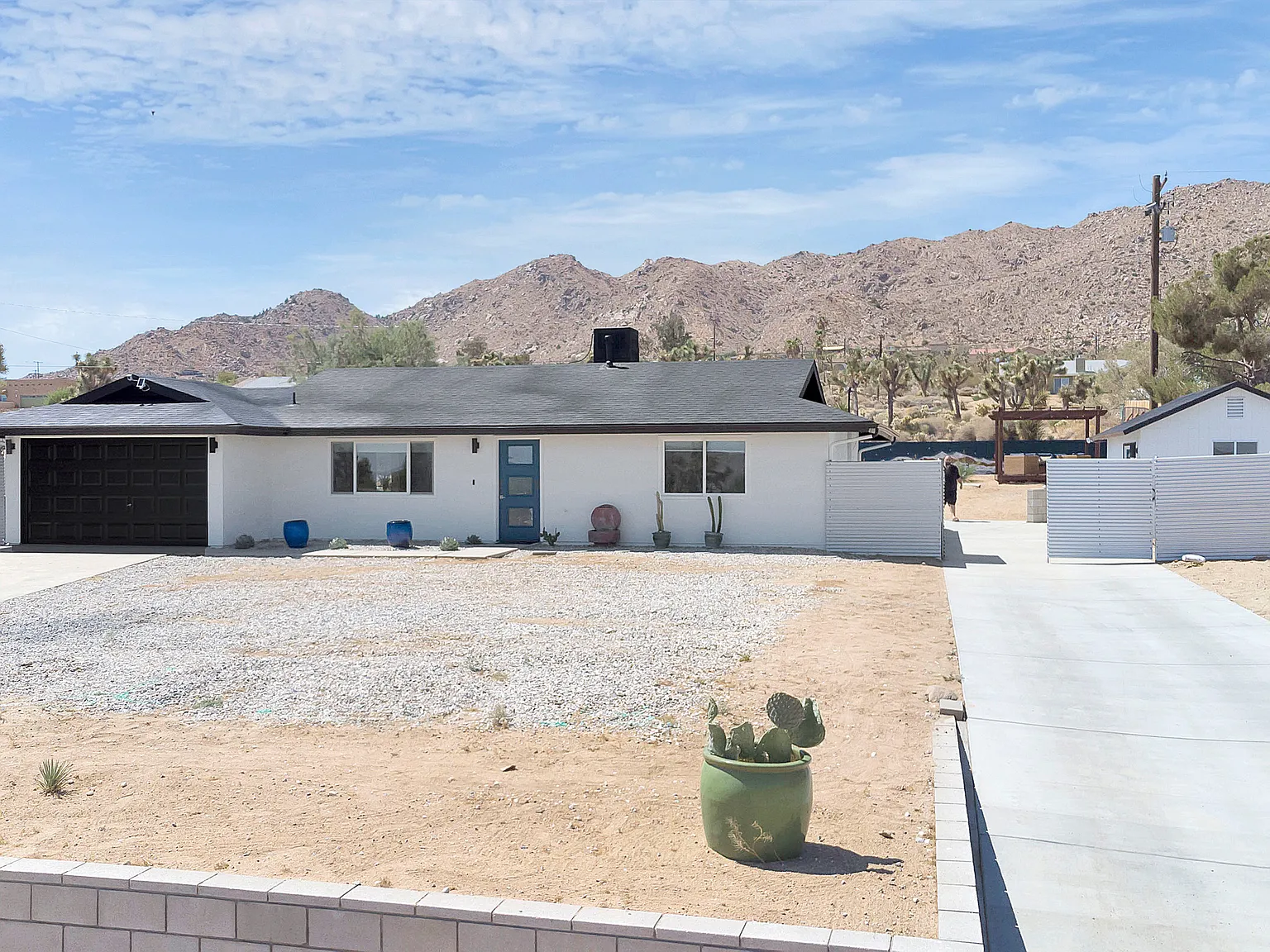 2 bed, 1072 sqft, $2,600 — Photo 4