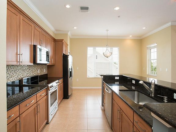 3rd image of 4392 Wardell Pl