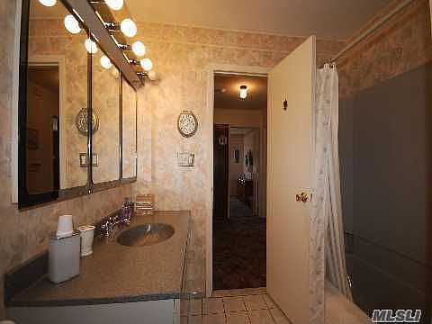 2nd image of 123 Shelley Dr