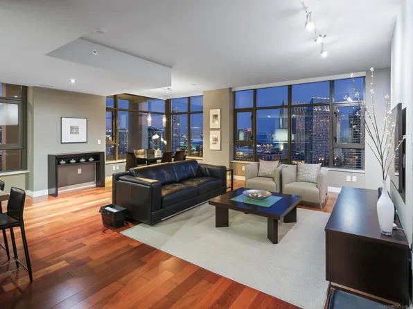700 W E St Unit 2206, San Diego, CA 92101