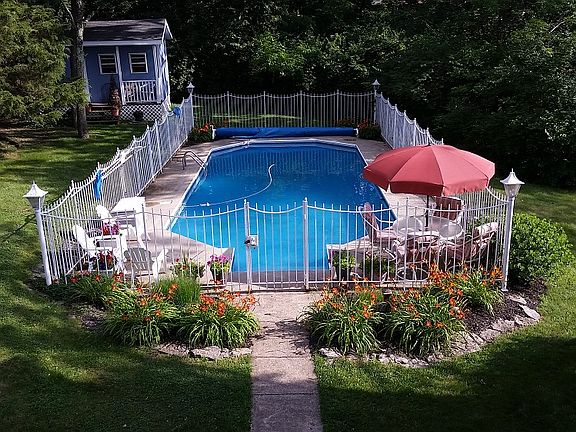 2nd image of 2578 Brush Hill Ct