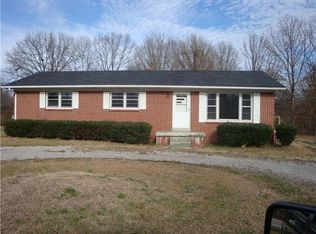 285 Summertown Hwy, Hohenwald, TN 38462