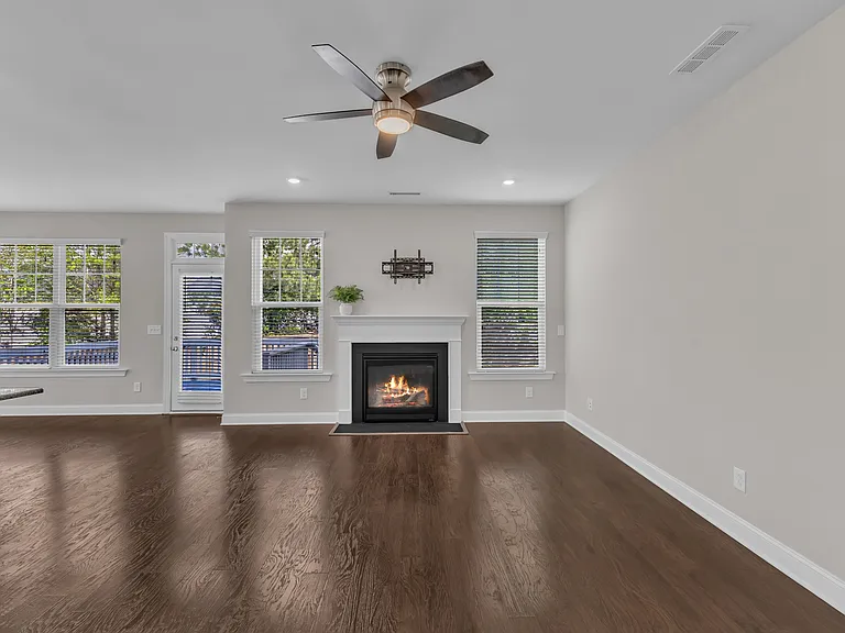 4252 Rockdell Hall St — Photo 21