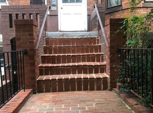 19 8th St NE APT 1, Washington, DC 20002