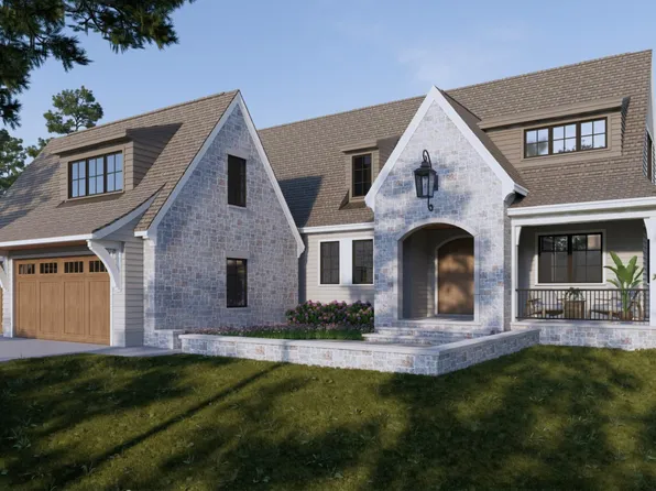 1030 Lake St E, Wayzata, MN 55391