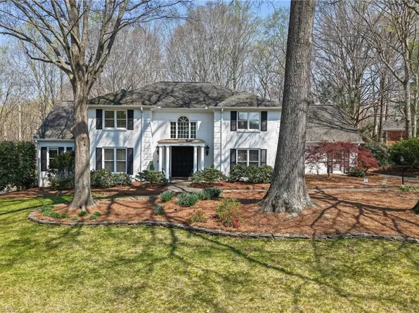 5009 Knob View Trl, Winston Salem, NC 27104