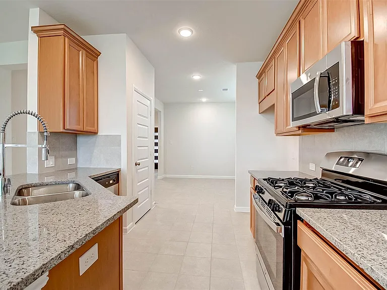 18827 Carlisle Landing Ln — Photo 18