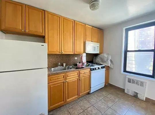 3rd image of 144-20 41st Ave #324