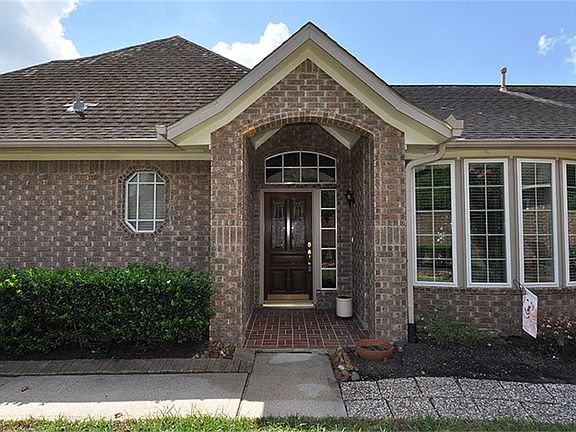 5th image of 3327 Cape Forest Dr
