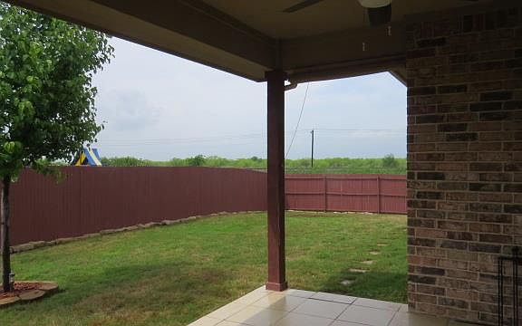 4th image of 637 Hidden Dale Dr