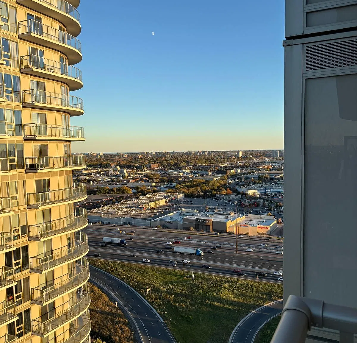 K Square Condos — Photo 1