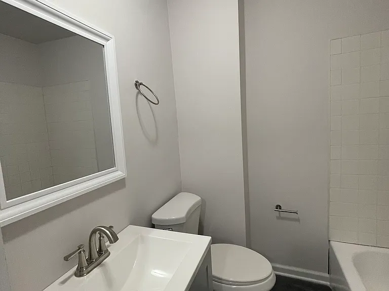 1514 N Luzerne Ave — Photo 18