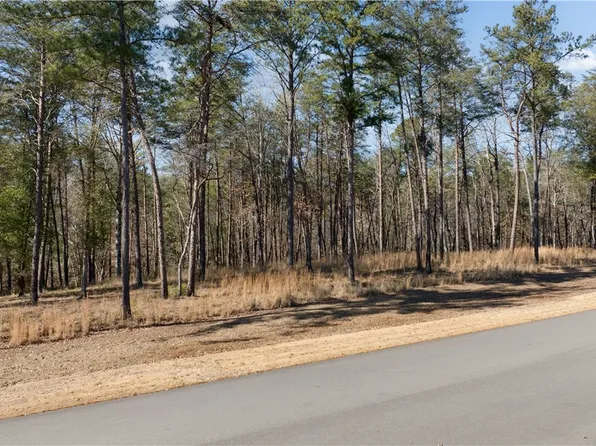 14180 Watercolor Dr, Northport, AL 35475