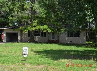 320 Sunset Cir, Forsyth, GA 31029