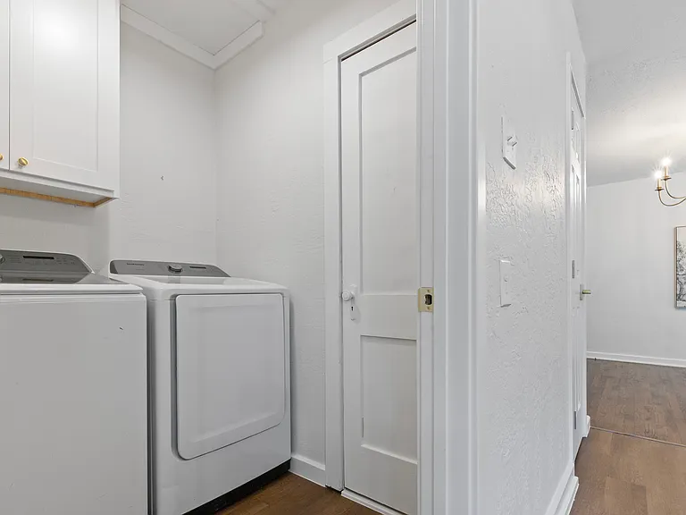 46 Vaughn Dr — Photo 16