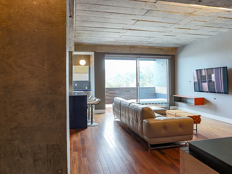 7250 Franklin Ave #1112 — Photo 4