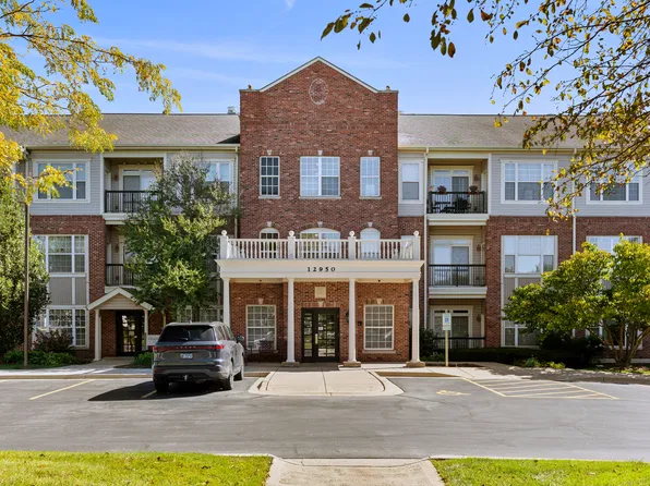 12950 Meadow View Ct Unit 305, Huntley, IL 60142