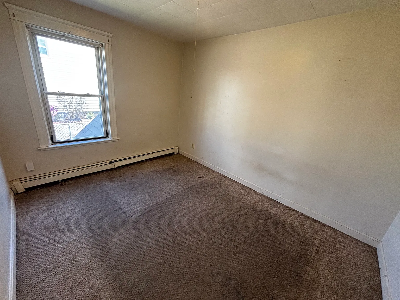 1 bed, 400 sqft, $1,300 — Photo 3