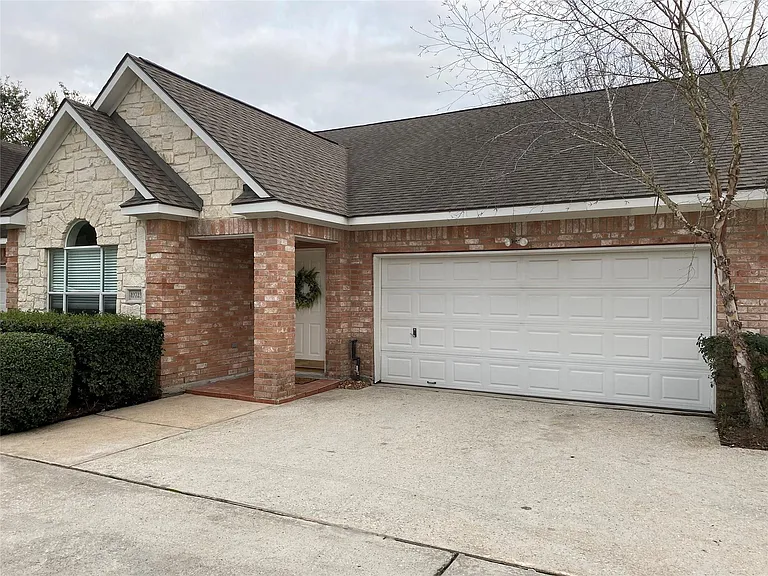 10723 Norchester Village Dr — Photo 2