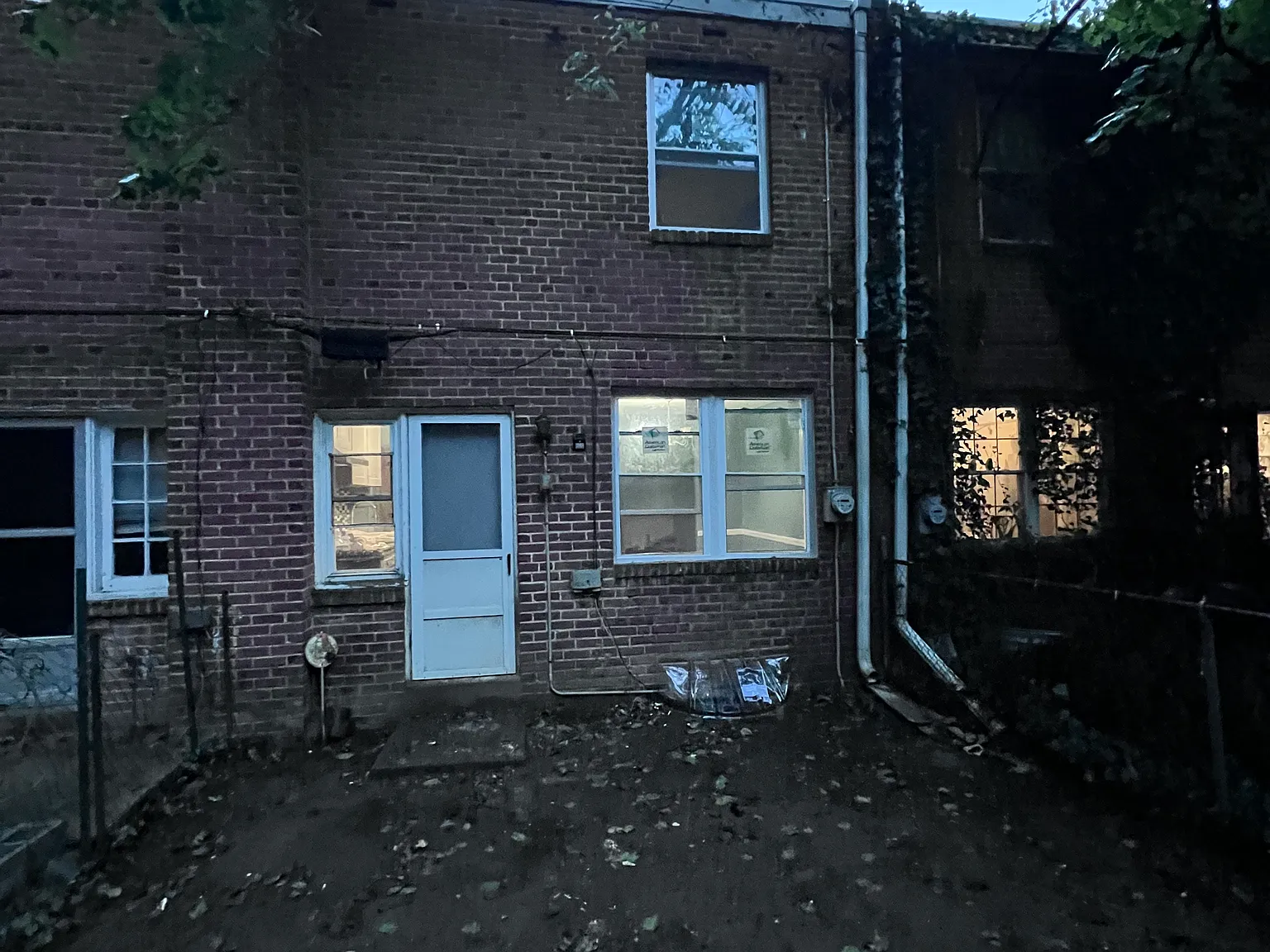 2 bed, 832 sqft, $1,600 — Photo 2