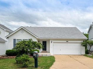 1534 Glenn Brooke Woods Cir, Ballwin, MO