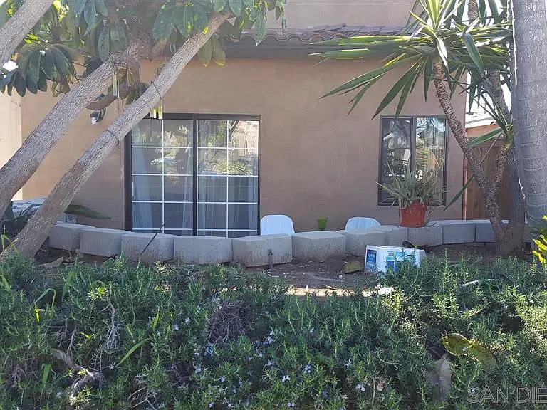 4669 Loma Way — Photo 1