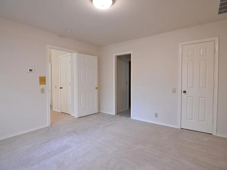 7000 Ivory Ct — Photo 19