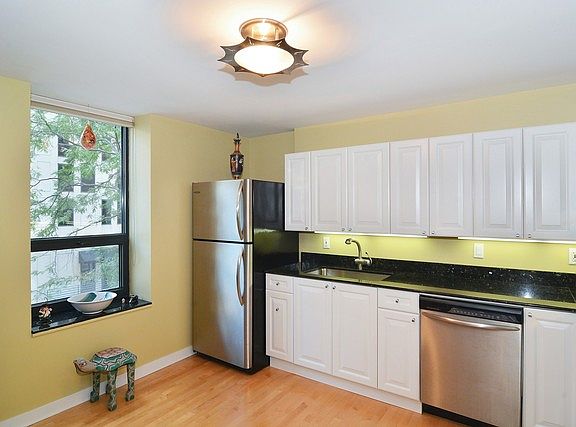 2nd image of 401 E Ontario St APT 207