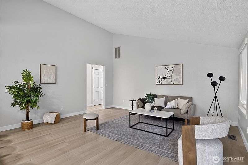 5th image of 12615 SE 318th Way