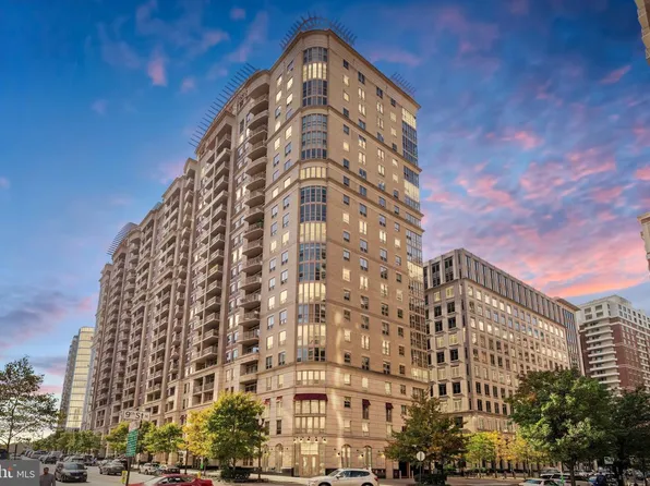 888 N Quincy St Unit 910, Arlington, VA 22203