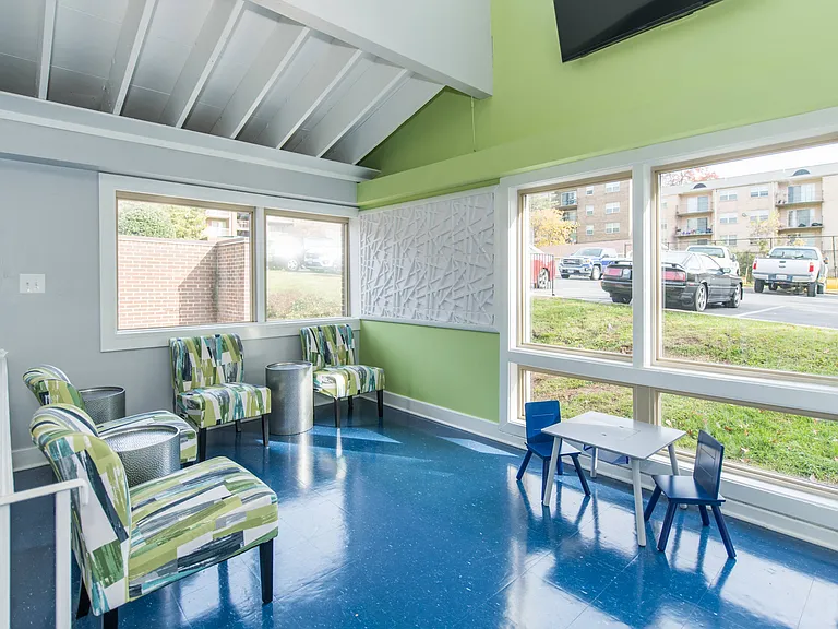 Laundry Room Lounge