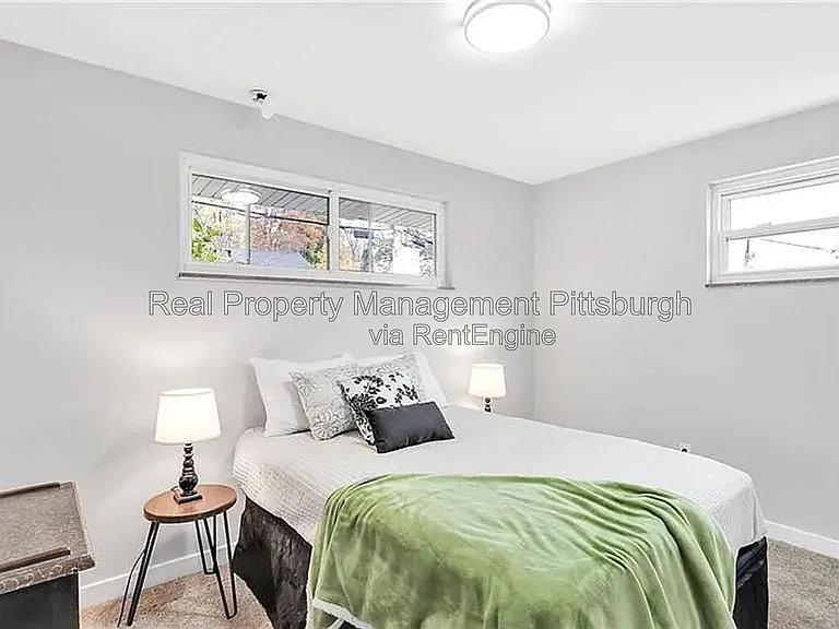 1307 Universal Rd — Photo 14