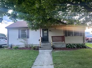 104 Carr Ct, Mount Morris, IL 61054