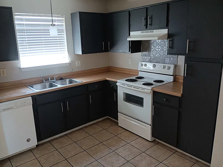 9602 Sugar Hill Dr #B — Photo 3