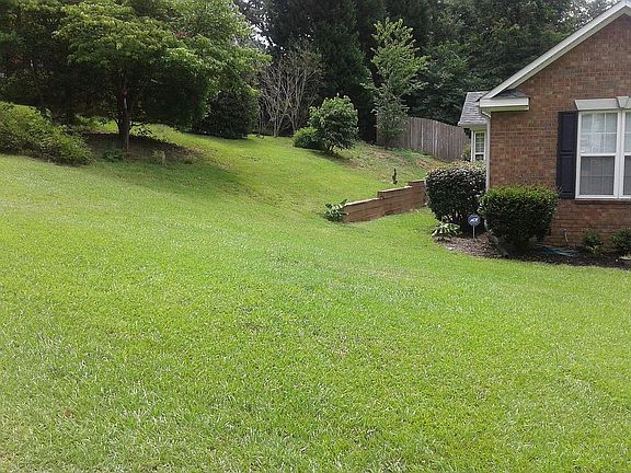 5th image of 57 Woodlawn Ln