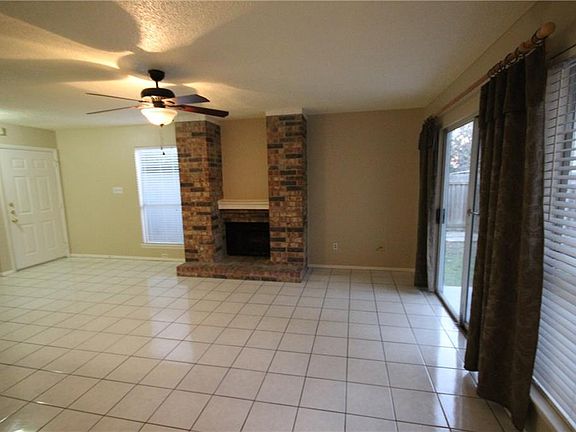 4th image of 12200 Alderbrook Dr #A