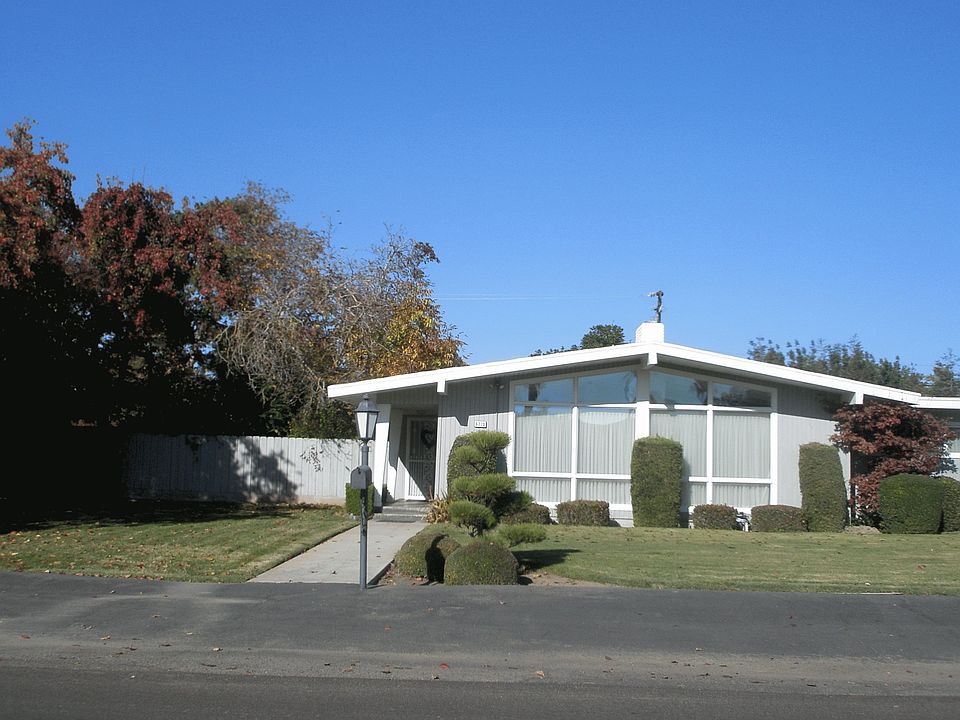 1st image of 6220 E Montecito Ave